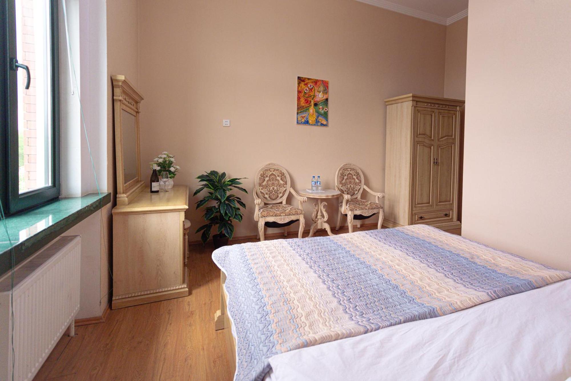 Chabiant Guesthouse Chateau Monolit Ikinci Yeniyol ภายนอก รูปภาพ